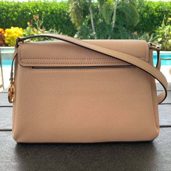 Michael Kors Addison Purse NWT - Picture 3 of 11